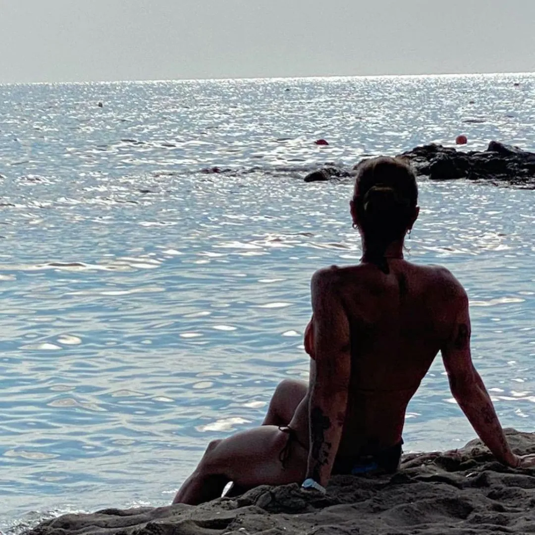 Al momento stai visualizzando Qualcosa insiste
